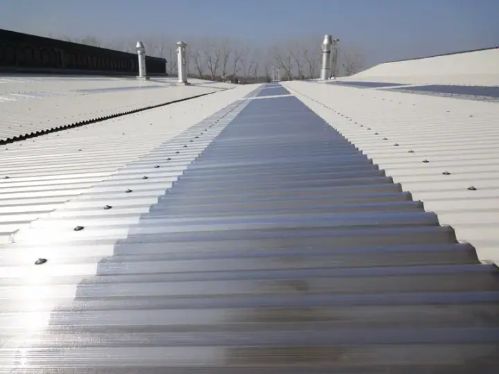 Cantiere copertura industriale